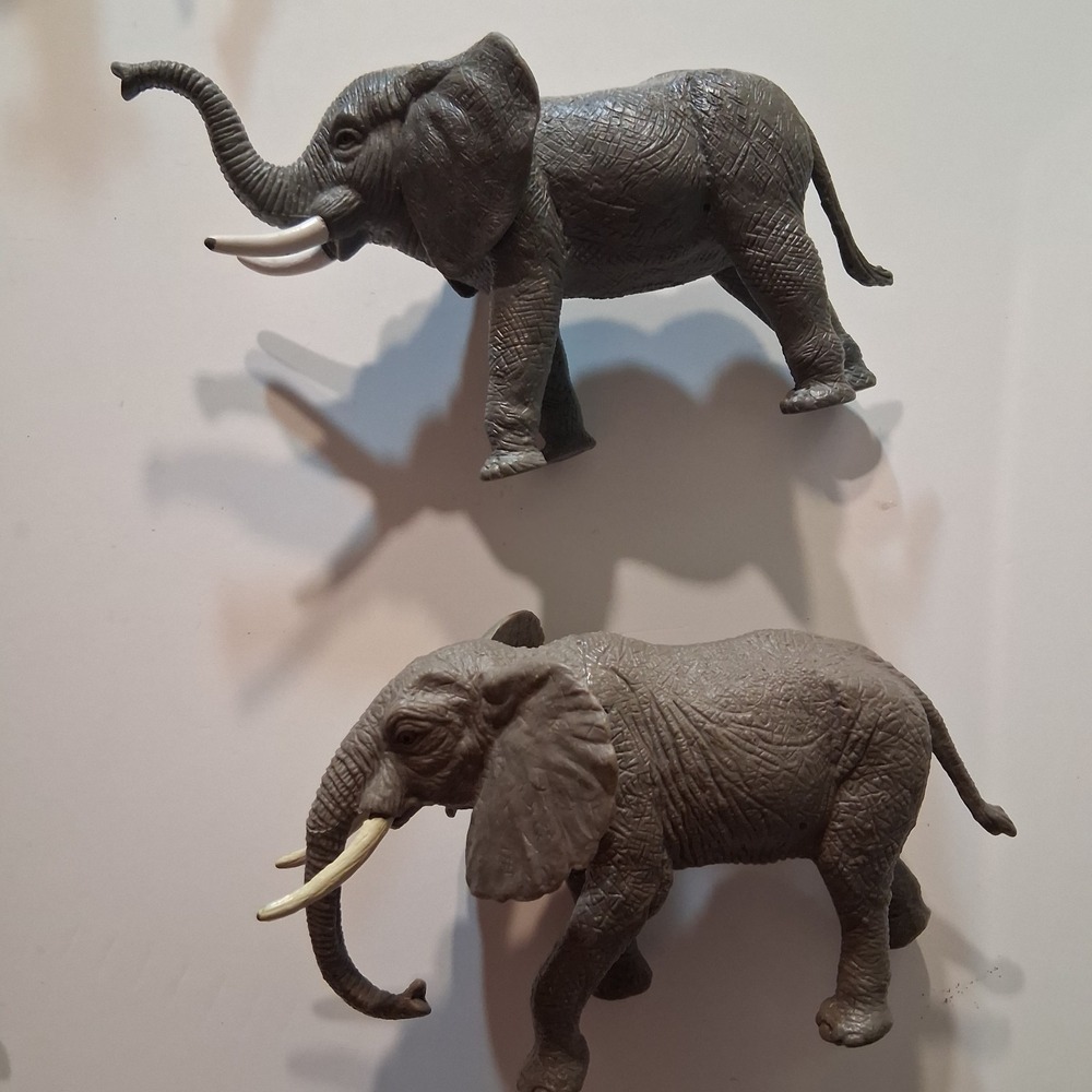 Lot  of 15 Safari Wild Life Rubber Animals Figures - Picture 8 of 14